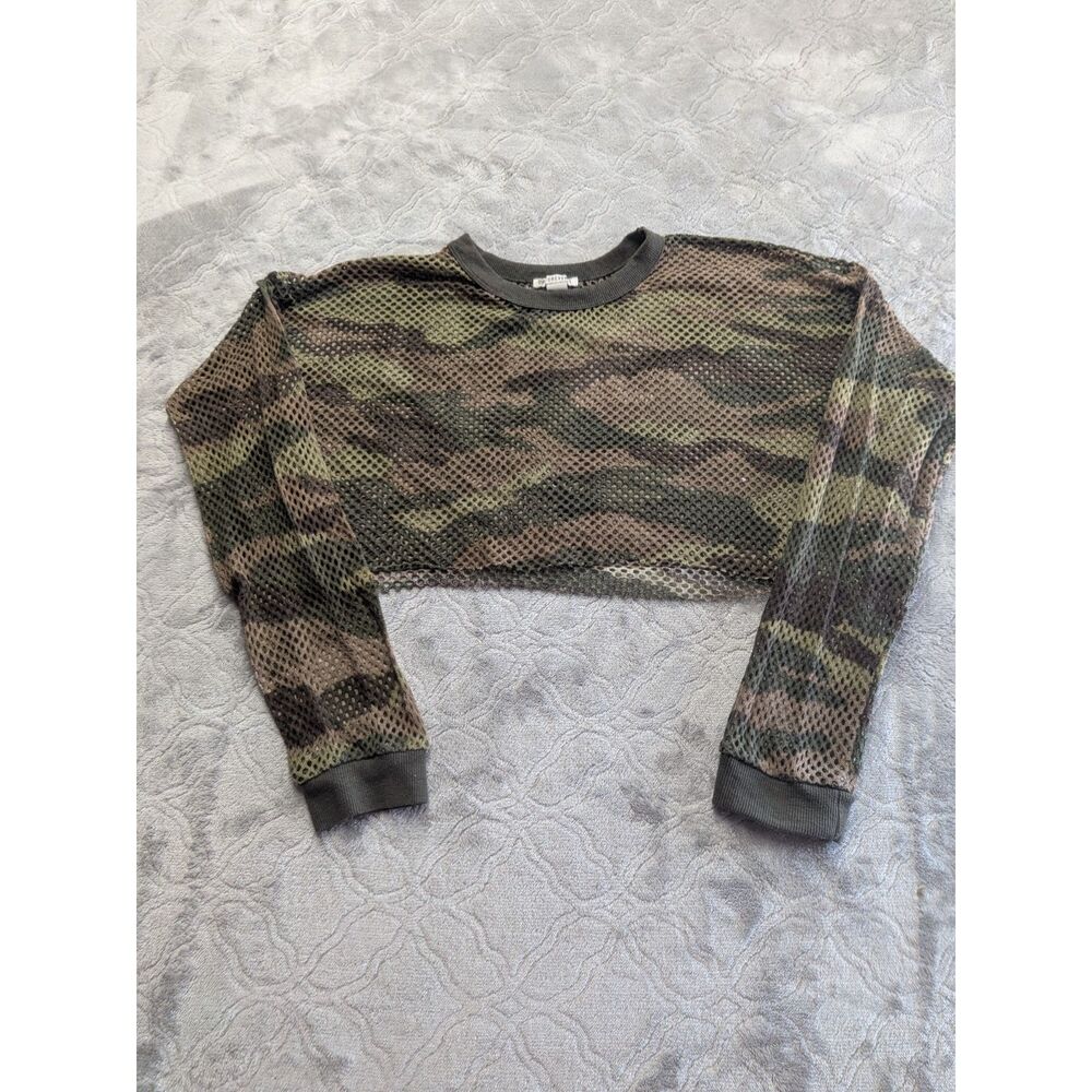 Forever 21 Camo Mesh Long Sleeve Cropped Top Size L Sheer Grunge Streetwear